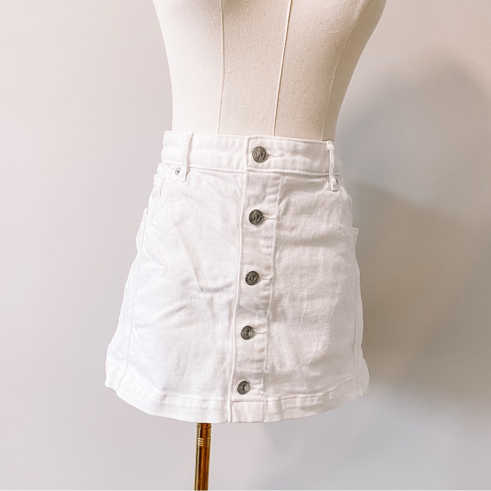 American Eagle Outfitters White A-Line Skirt